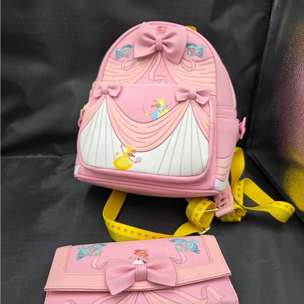 Loungefly - Cinderella pink dress with matching wallet